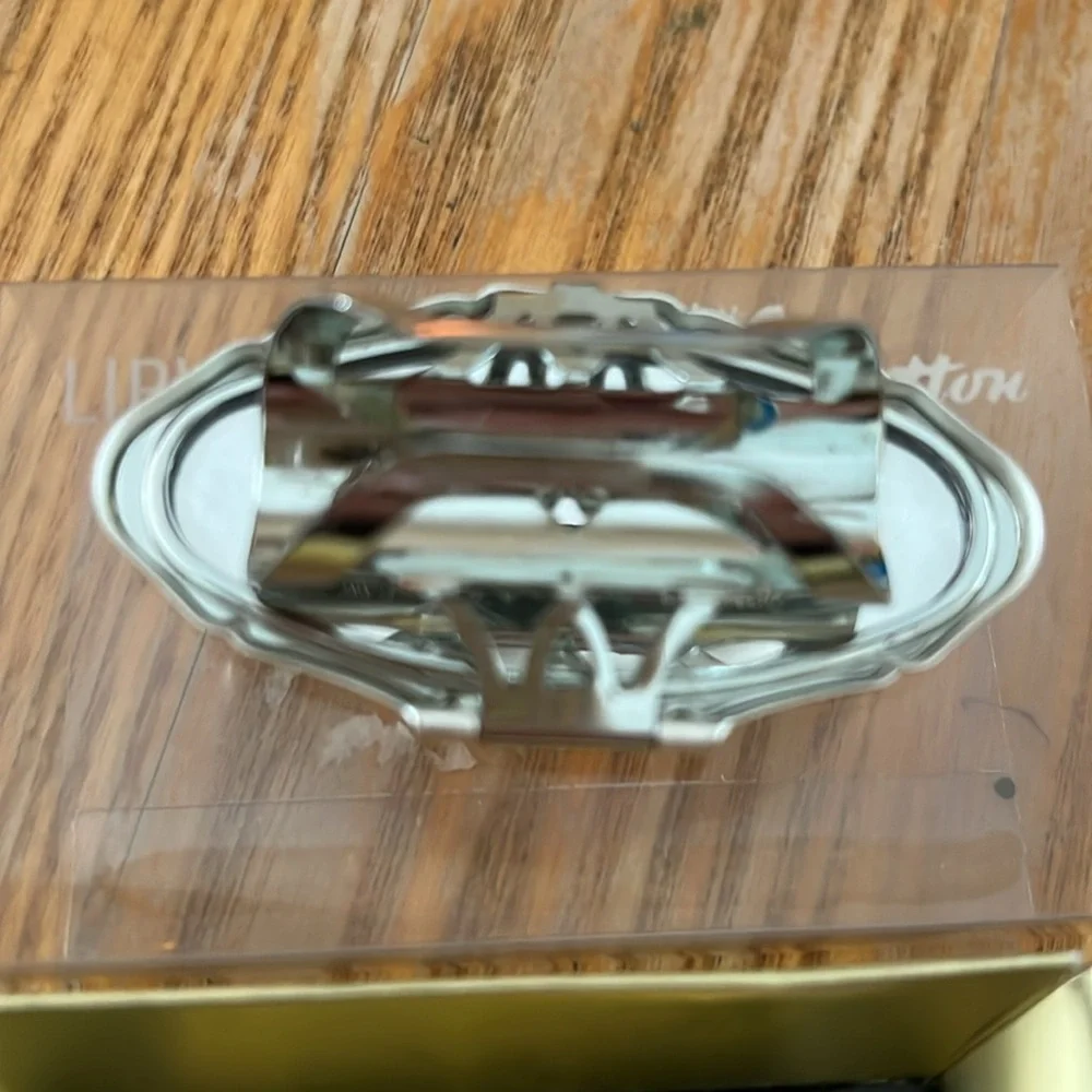 Vintage Stratton Lipview- New - Picture 4 of 6